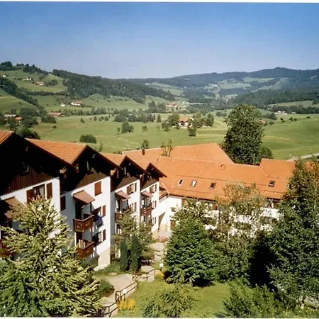 Missen-wilhams 4 * Missen-Wilhams